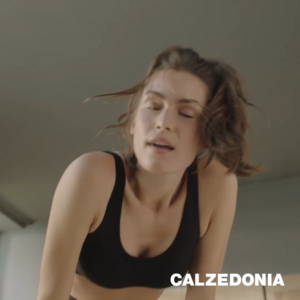 Workout o'clock - when comfort meets performance! Discover our leggings Activ...-00.00.06.686.png