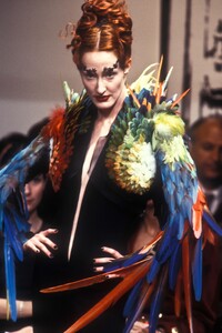 2118229785_JeanPaulGaultier1997HauteCouture75.thumb.jpg.40c877a36b32a595b45a34adc7024fcc.jpg