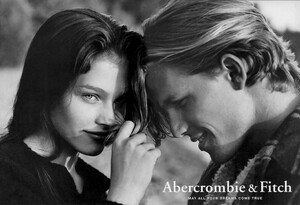 Abercrombie&Fitch_1995_01_sdg01_PhUnk_LonekkeEngel_s.jpg