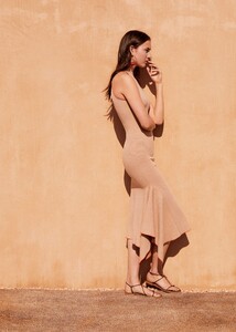 23028814_80_D4.jpg