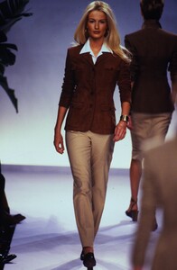 271225278_RalphLaurenSpring1997(11).thumb.jpg.22632cae6e8d521095e541fc1195a6d0.jpg