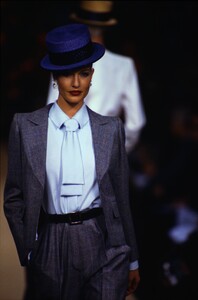 275923293_ysl-hc-spring-1997(6).thumb.jpg.d76d1e9e4abdb021b5a031cf5ea4bea5.jpg