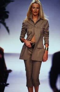 300542498_RalphLaurenSpring1997(15).thumb.jpg.41ded783d991dad4c6cf5821ca059dd4.jpg