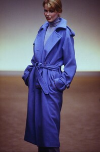 350747809_ralph-lauren-fw-1996(3).thumb.jpg.0cf993cdc7941322db4a9610a7ae38c4.jpg