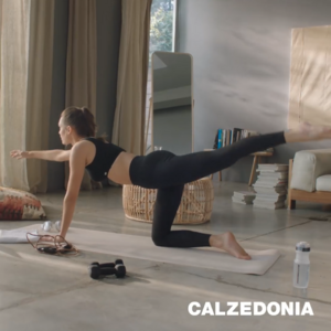 Workout o'clock - when comfort meets performance! Discover our leggings Activ...-00.00.05.937.png