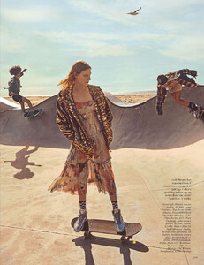 Vogue UK 05.2021-4.jpg