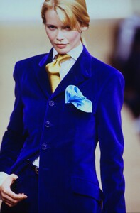 58458016_ralph-lauren-fw-1996(6).thumb.jpg.d000b73b33d0e4af03e8f2090c1250c7.jpg