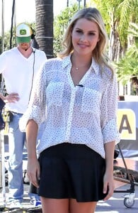 claire_holt_04 (1).jpg
