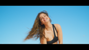CALZEDONIA  SUMMER - Global Campaign-00.00.25.483.png