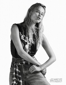 Vogue Paris No. 1017 - n Mai 2021-page-003.jpg