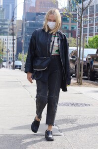 sev250421BZNimage8.jpg
