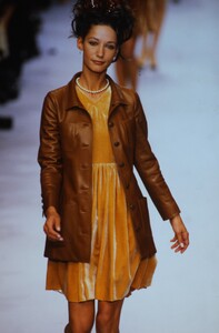 840864883_ChanelSpring1996(10).thumb.jpg.df979b30679b6ba483f6340ffd6e8a3b.jpg