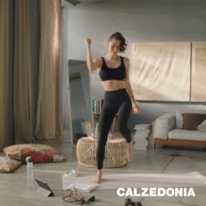 Workout o'clock - when comfort meets performance! Discover our leggings Activ...-00.00.03.708.png