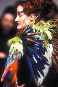 965649896_JeanPaulGaultier1997HauteCouture76.thumb.jpg.a7da4883e73b3ca7961eac94af32148a.jpg