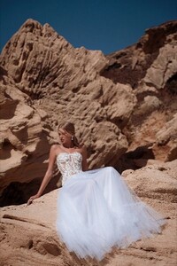 Blair _ S_S 2021 Bridal Collection _ Ohad Krief Haute Couture _ Wedding Gown Details Inspiration (3).jpg