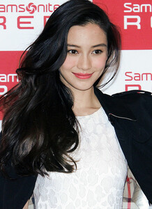 Angelababy_in_2014_crop2.thumb.jpg.c60954991fa3959adbafec3ed064b88c.jpg