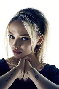 Dove-Cameron-Nude-Sexy-The-Fappening-Blog-2.jpg