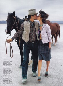 Elgort_US_Vogue_February_2004_08.thumb.jpg.0b15d647b86eebe334252dd04da18eec.jpg