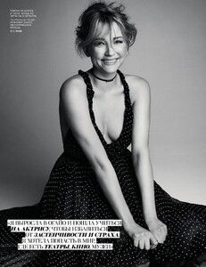 Haley-Bennett-Vogue-Russia-2017-Photoshoot05.jpg