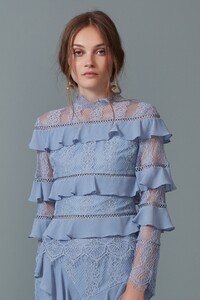 KS1710_BETTER_DAYS_LS_LACE_TOP_DUSTY_BLUE_NH_14422-11.jpg