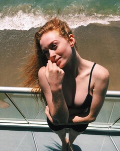 Larsen-Thompson-In-a-Revealing-Bikini-TheFappening.pro-2.jpg