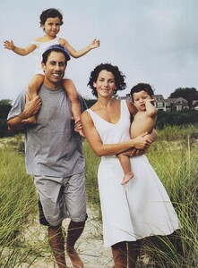 Leibovitz_Boman_US_Vogue_November_2004_02.thumb.jpg.cedd453beef5b2fd972fdf02a2208615.jpg