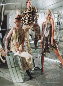Madness_Testino_US_Vogue_February_2004_16.thumb.jpg.60db5a3df843dbb839be7dee5585daa0.jpg