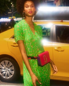 Marc-Jacobs-Hip-Shot-Convertible-Belt-Bag.jpg