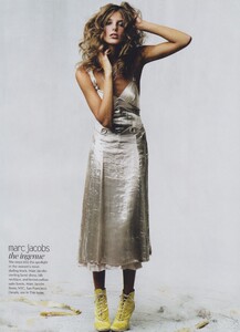 McDean_US_Vogue_January_2004_04.thumb.jpg.b6aed350df819752e0b86f528829324d.jpg