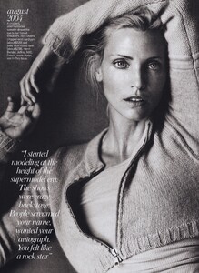 Meisel_US_Vogue_August_2004_07.thumb.jpg.2856502a9e256f5bfc58d7e547439298.jpg