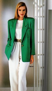 NeimanMarcus12-89008.thumb.jpg.72f25f7ebf25c463cb10890620404c14.jpg