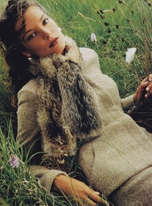Proper_Testino_US_Vogue_October_2004_13.thumb.jpg.d7cd4ae2f75850f7e31d35fc88532f18.jpg