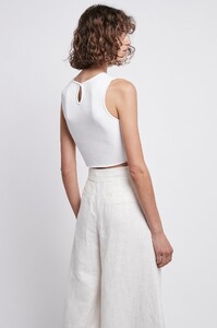 S53-19AJ1208_Banksia_Logo_Crop_White_White-20681-Aje-1323.jpg