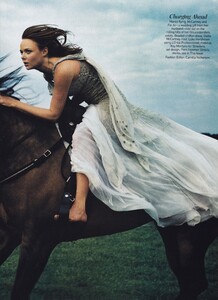 SMC_Leibovitz_US_Vogue_August_2004_02.thumb.jpg.60fad0624dd49dc23e182ab94c7b6f09.jpg