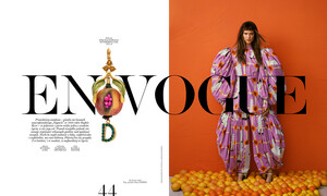 Strony-od-ewydanie-VOGUE38_39_SPREADS-1a44.jpg