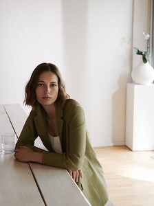 THEORY_S21_W_02_0839_V2@2x.jpg