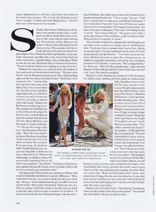 Testino_US_Vogue_June_2004_07.thumb.jpg.d4f5a3eee74079b629f853183baad650.jpg