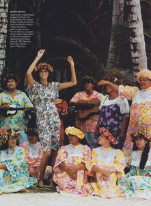 Ticket_Demarchelier_US_Vogue_December_2004_13.thumb.jpg.63e87a545ba2e3298af0f8dfdf16f8e0.jpg