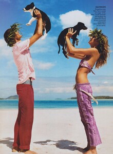 Ticket_Demarchelier_US_Vogue_December_2004_16.thumb.jpg.d4aa1348f3a24068514ba85aa0cf6152.jpg