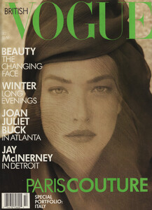 Vogue_UK_1988_10_COVER_sm.thumb.jpg.0d557f971da31af67a7dbd5a5c612fdf.jpg