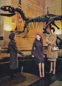 Walker_US_Vogue_August_2004_12.thumb.jpg.a6e1ab3809f58acf31f297ac4057000d.jpg