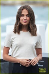 alicia-vikander-shows-off-shorter-hair-at-san-sebastian-film-festival-06.jpg