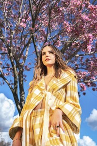 bailee-madison-for-roes-ivy-journal-april-2021-1.jpg