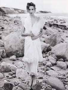 bazaar_us_november_1993_19.thumb.jpg.7d0718ce2e4fa0fe1350efc9d3806097.jpg