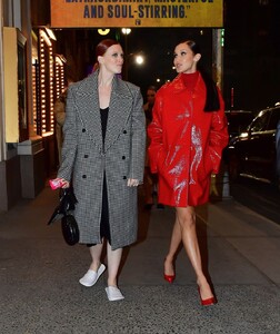 bella-hadid-leaves-michael-kors-fashion-show-at-times-square-in-new-york-04-08-22021-2.jpg