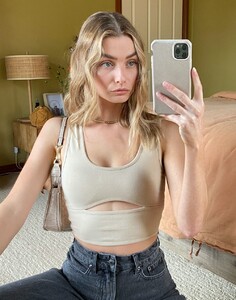 chai-cut-out-tank-horchata-front-tv46702cot_1599453138.jpg