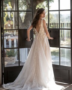 clair.bridal_170731429_288748436052340_2838331258548540791_n.jpg