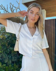 co-monnie-revere-collar-shirt-white-front-bs46348lv_1599453138.jpg