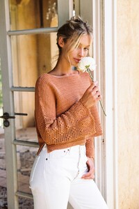 delilah-jumper-in-rust-Untitled-12_74022339-9727-4e85-8f33-414b929d76a7.jpeg