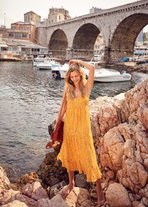 eleonore-dress-yellow_leaf-sqaz2adv2bttvnajoqky.jpg